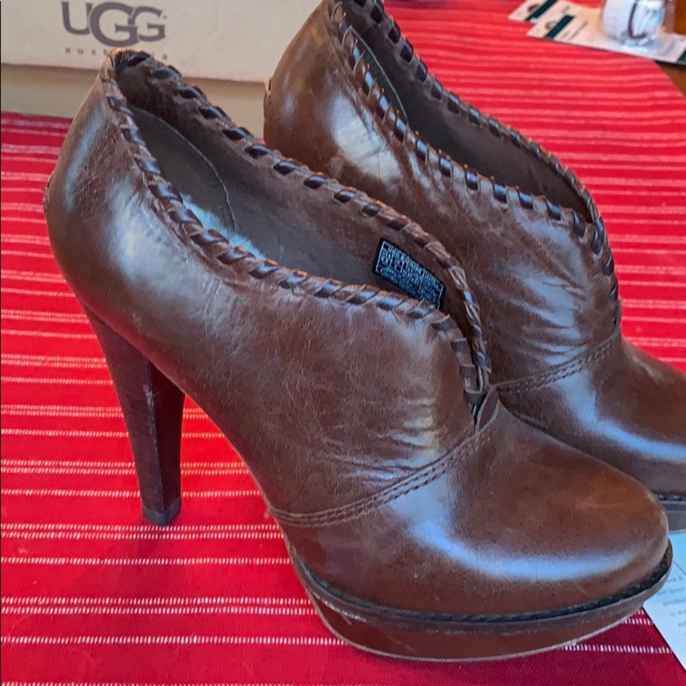 UGG platform bootie